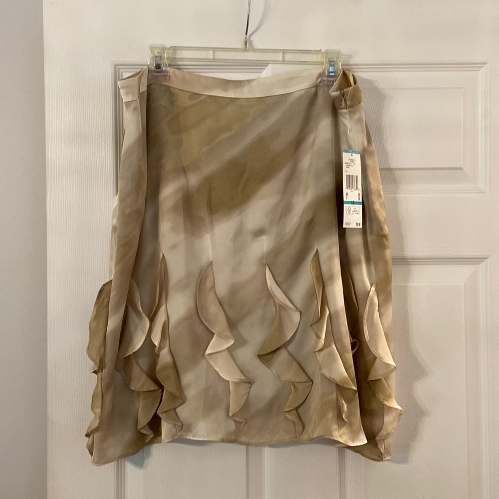 Anne Klein Skirt size 16 waist 38” brand new with tag beautiful natural colors